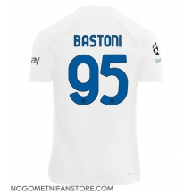 Moški Inter Milan Alessandro Bastoni #95 Replika nogometni dresi Gostujoči 2023-24 Kratek Rokav