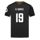 Moški Wolves Rodrigo Gomes #19 Replika nogometni dresi Gostujoči 2024-25 Kratek Rokav