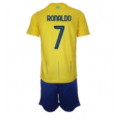 Otroški Al-Nassr Cristiano Ronaldo #7 Replika nogometni dresi kompleti Domači 2023-24 Kratek Rokav (+ hlače)