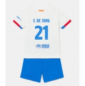 Otroški Barcelona Frenkie de Jong #21 Replika nogometni dresi kompleti Gostujoči 2023-24 Kratek Rokav (+ hlače)