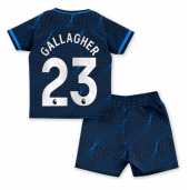 Otroški Chelsea Conor Gallagher #23 Replika nogometni dresi kompleti Gostujoči 2023-24 Kratek Rokav (+ hlače)