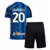 Otroški Inter Milan Hakan Calhanoglu #20 Replika nogometni dresi kompleti Domači 2024-25 Kratek Rokav (+ hlače)