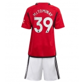 Otroški Manchester United Scott McTominay #39 Replika nogometni dresi kompleti Domači 2023-24 Kratek Rokav (+ hlače)